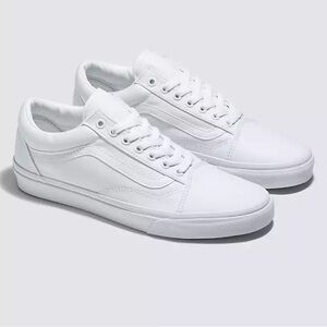Vans Old Skool Women’s Sneaker Size 6.5 - white